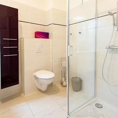 Tivoli Furnished Flat Apartman