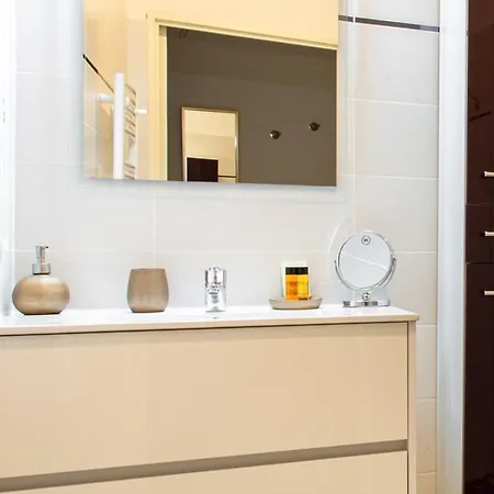 Tivoli Furnished Flat Apartman